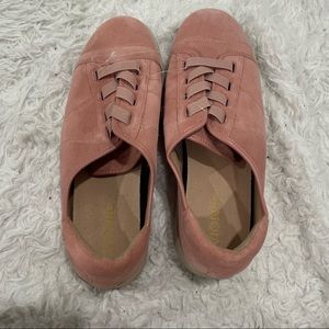 NWOT Vionic light pink suede slide on sneaker